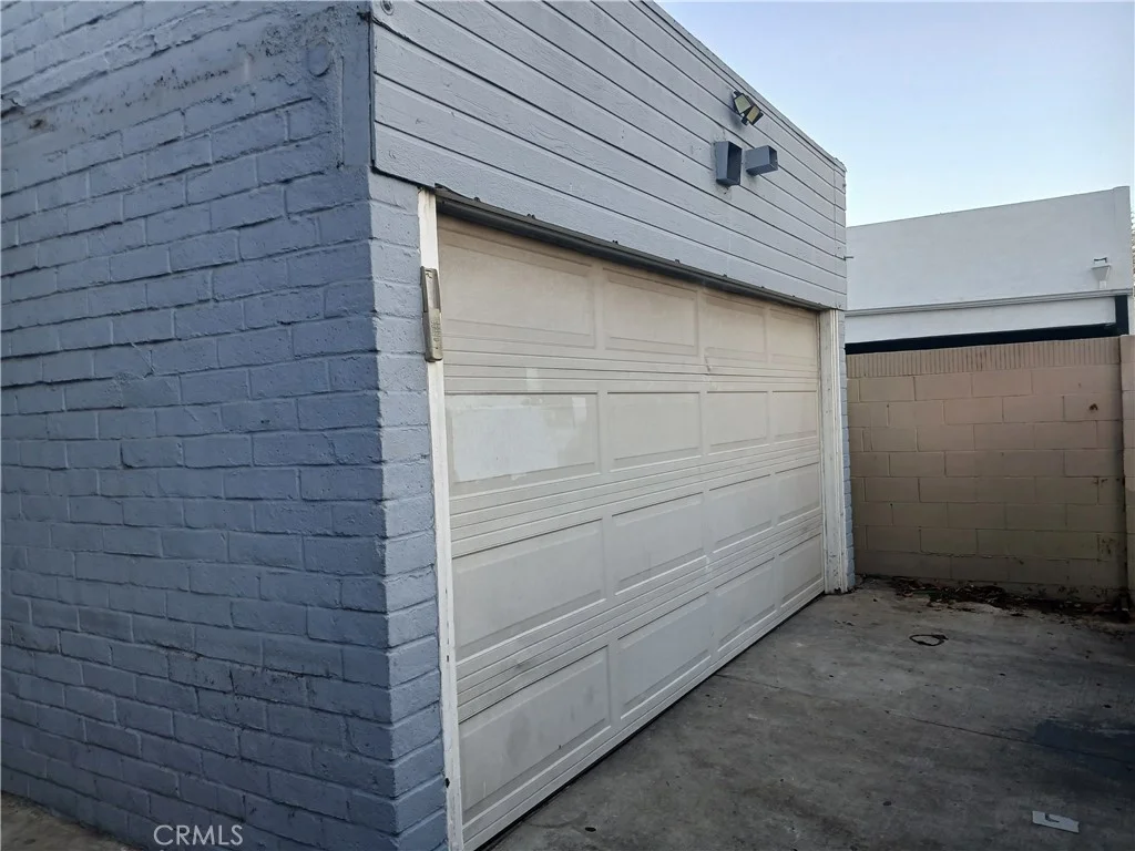 112 E Pine Street, Santa Ana, CA 92701