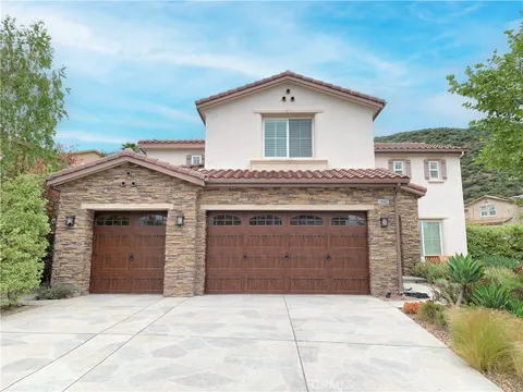 14682 Stageline Lane, Fontana, CA MLS: TR25083158