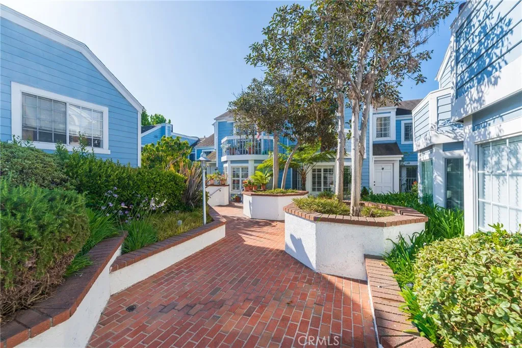 Additional image 52 of 315 N Winnipeg Place Unit I, Long Beach, CA 90814