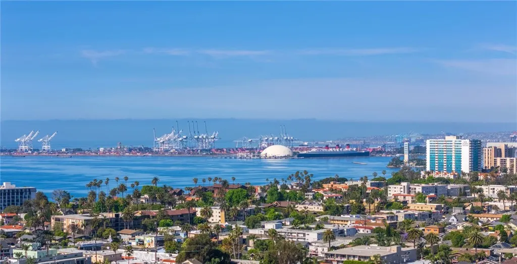 315 N Winnipeg Place Unit I, Long Beach, CA 90814