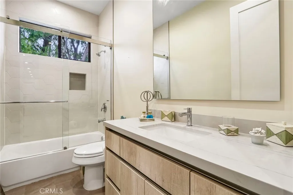 Additional image 68 of 17812 Bromley Court, Encino, CA 91316
