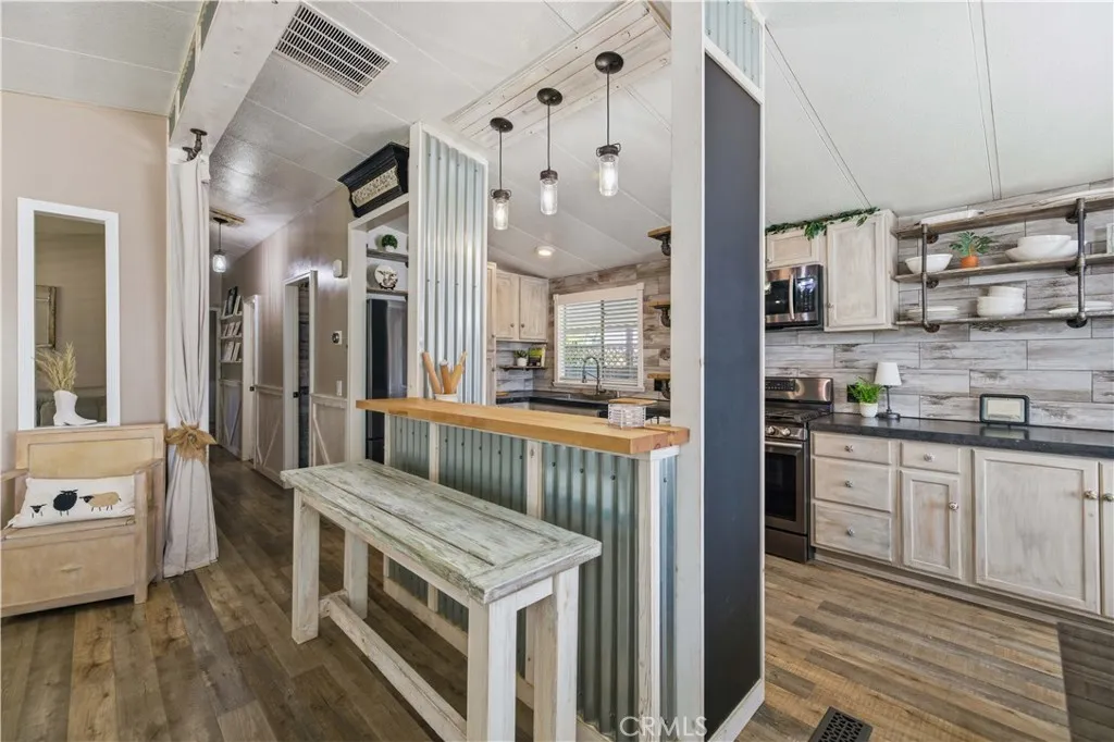 Additional image 19 of 45465 25th Street E Unit 11, Lancaster, CA 93535