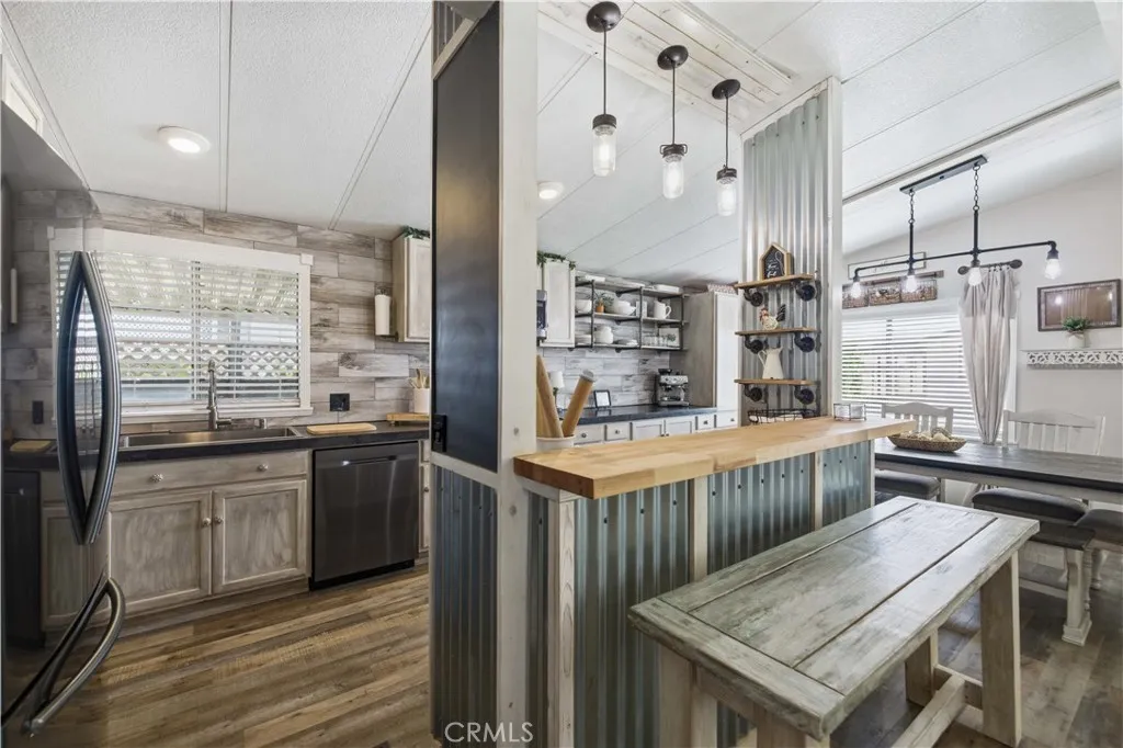 Additional image 18 of 45465 25th Street E Unit 11, Lancaster, CA 93535