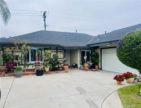 1880 Plaza Serena, Ontario, CA MLS: IV25013620