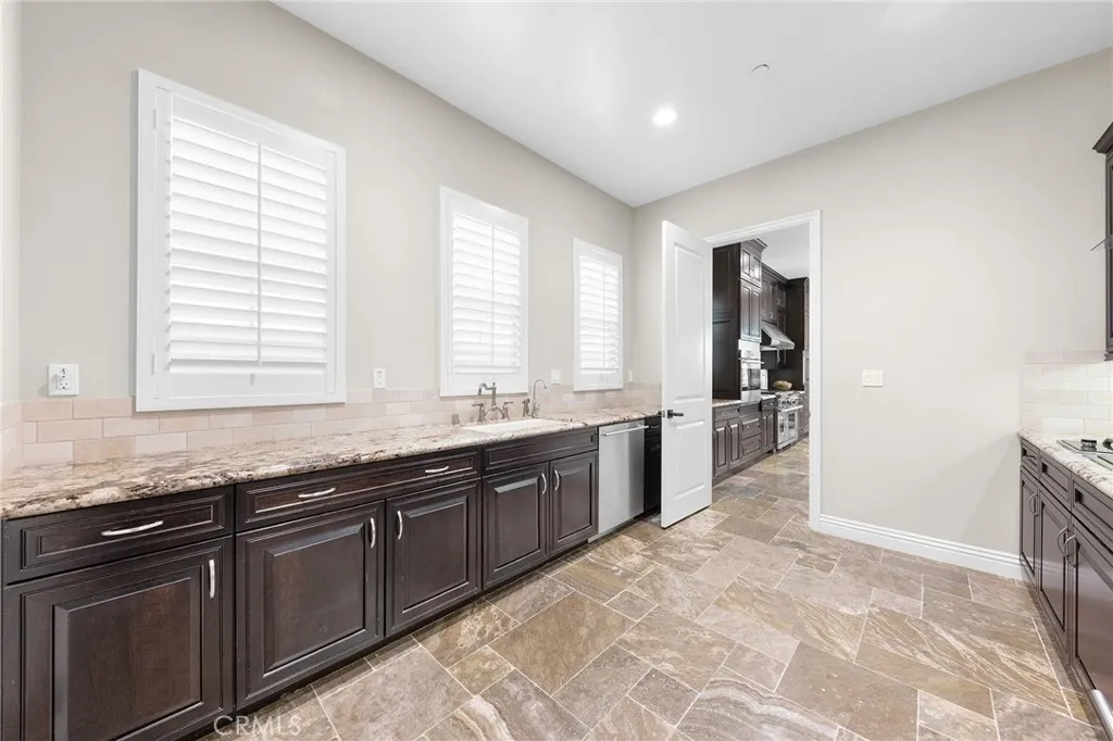 Additional image 66 of 55 Fenway, Irvine, CA 92620