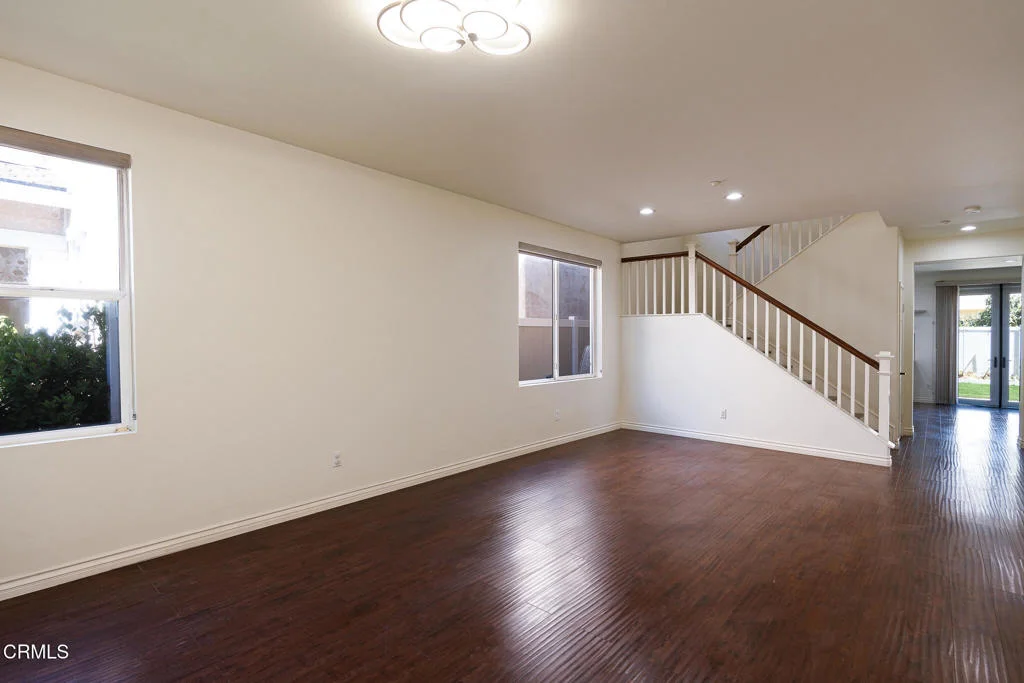 778 Entrada Drive, Oxnard, CA 93030 photo 3