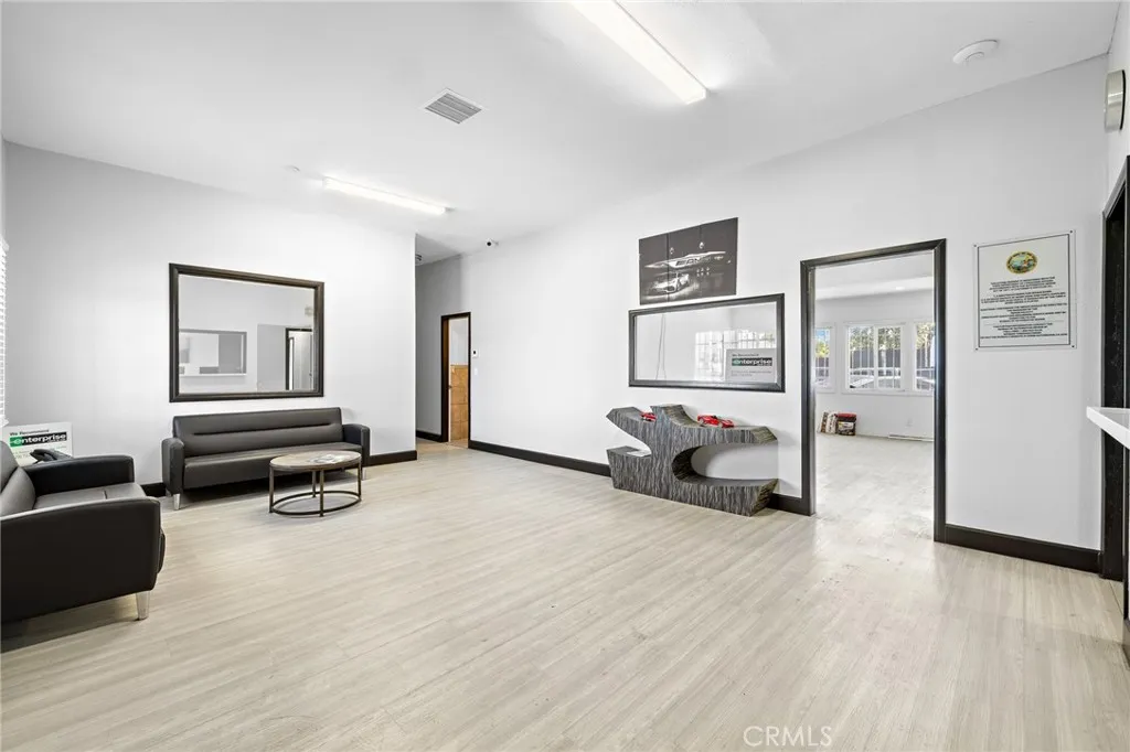 Additional image 6 of 5017 Telegraph Road, Los Angeles, CA 90022