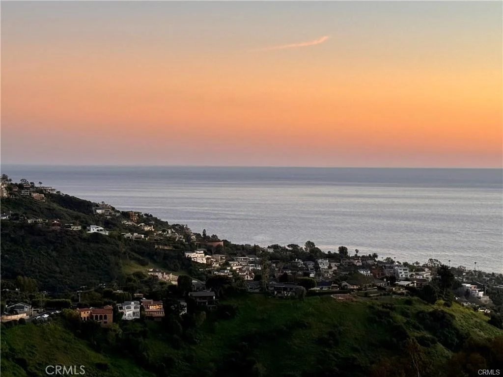 2155 Temple Hills Dr, Laguna Beach, CA 92651