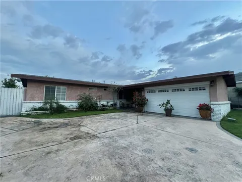 527 E King Street, Rialto, CA MLS: CV25102258