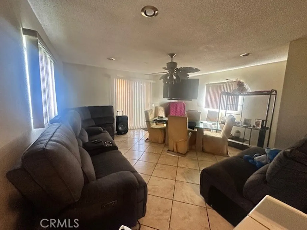 417 E 140th St, Los Angeles, CA 90061