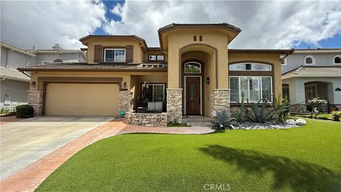 23274 Cuestport Drive, Valencia, CA MLS: SR25092294