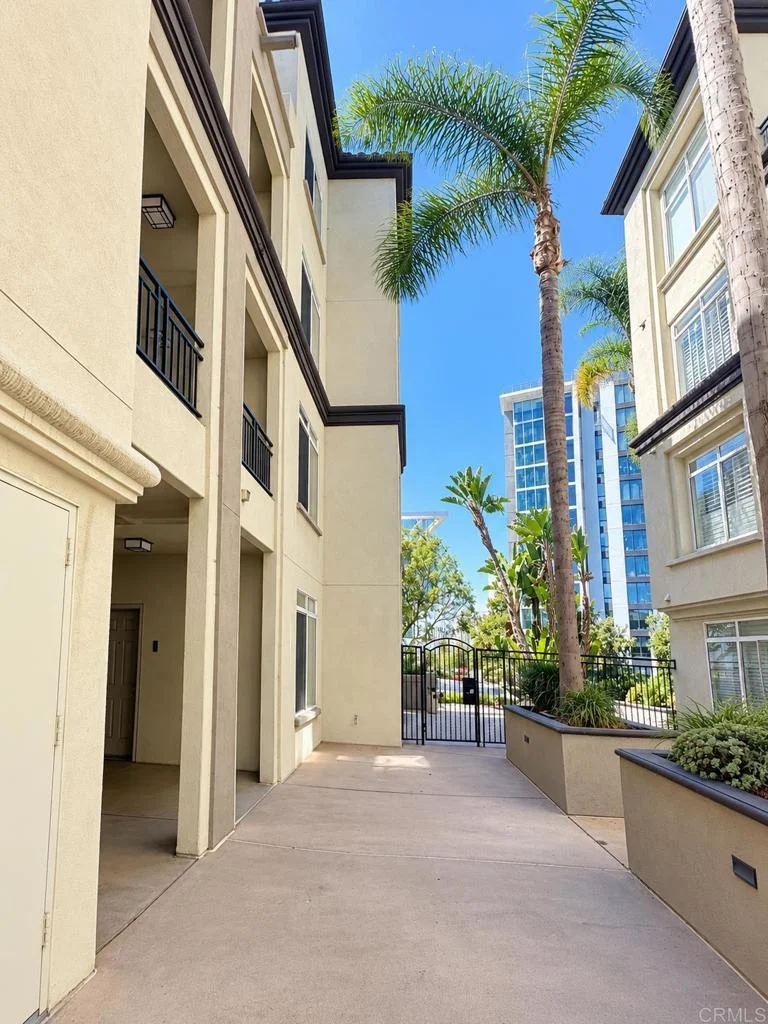 9255 Regents Rd Unit A111, La Jolla, CA 92037
