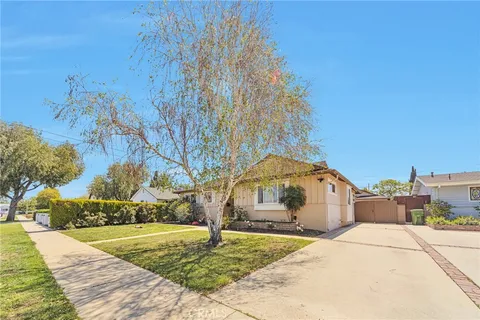23032 Mobile Street, West Hills, CA MLS: SR25067607