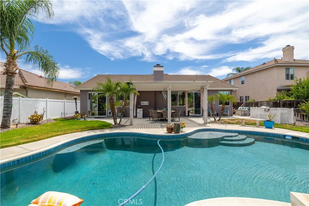 32128 Chagall Ct, Winchester, CA 92596