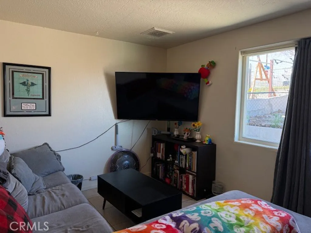 Additional image 5 of 15557 5th Street, Victorville, CA 92395