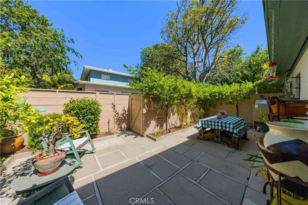 Additional image 54 of 5528 Village Green, Los Angeles, CA 90016