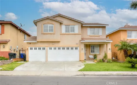 7451 Lawrence Place, Fontana, CA MLS: CV25084921