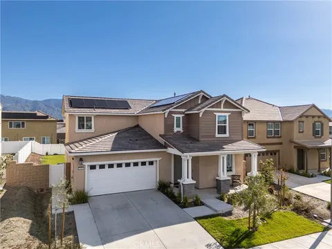 2481 Wagon Wheel Way, Rialto, CA MLS: DW25076360