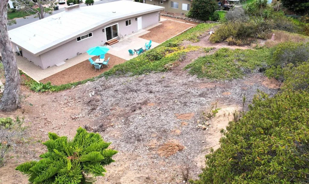 622 Glencrest Place, Solana Beach, CA 92075