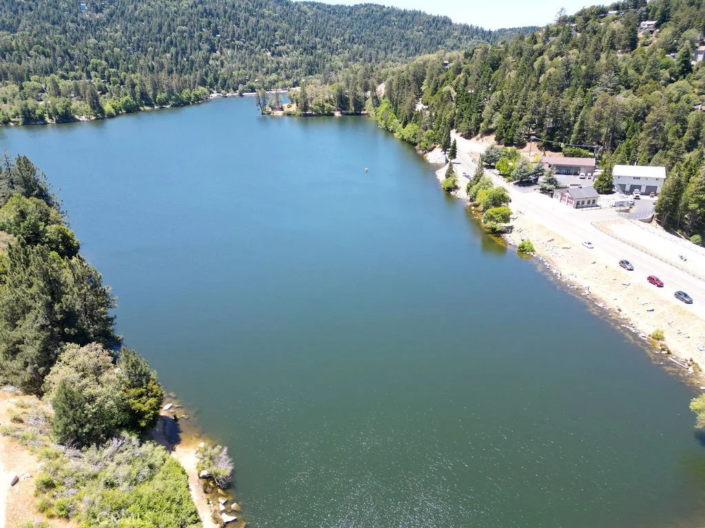 320 Delle Dr, Crestline, CA 92325 photo 2