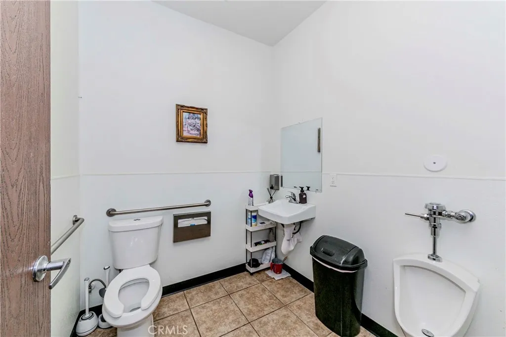 Additional image 19 of 702 W Holt Avenue, Pomona, CA 91768