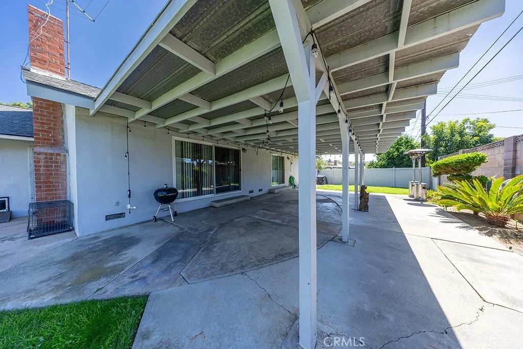 2831 Spruce Pl, Fullerton, CA 92835