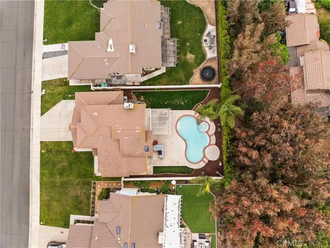 31160 Corte Alhambra, Temecula, CA MLS: SW25103468