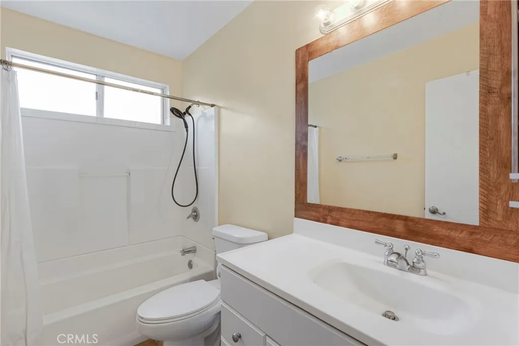 Additional image 11 of 20214 Cohasset Street Unit 16, Winnetka, CA 91306