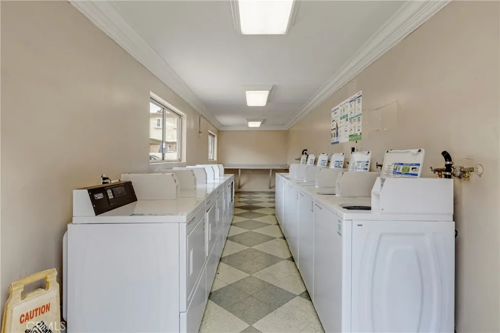 Additional image 12 of 20214 Cohasset Street Unit 16, Winnetka, CA 91306