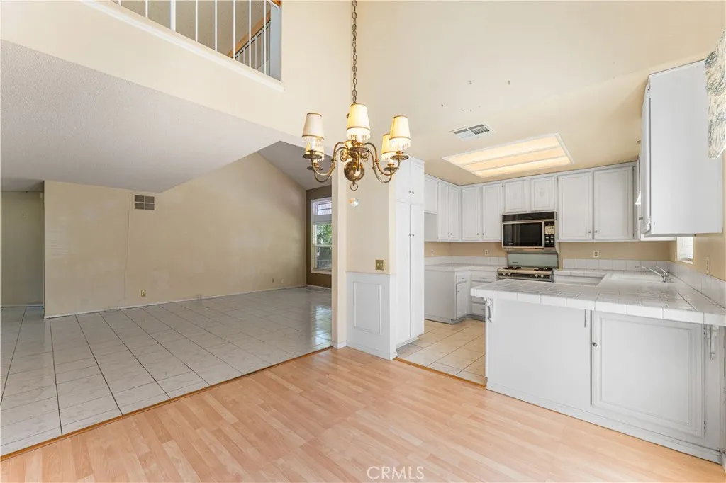 Additional image 17 of 38242 7th St W, Palmdale, CA 93551