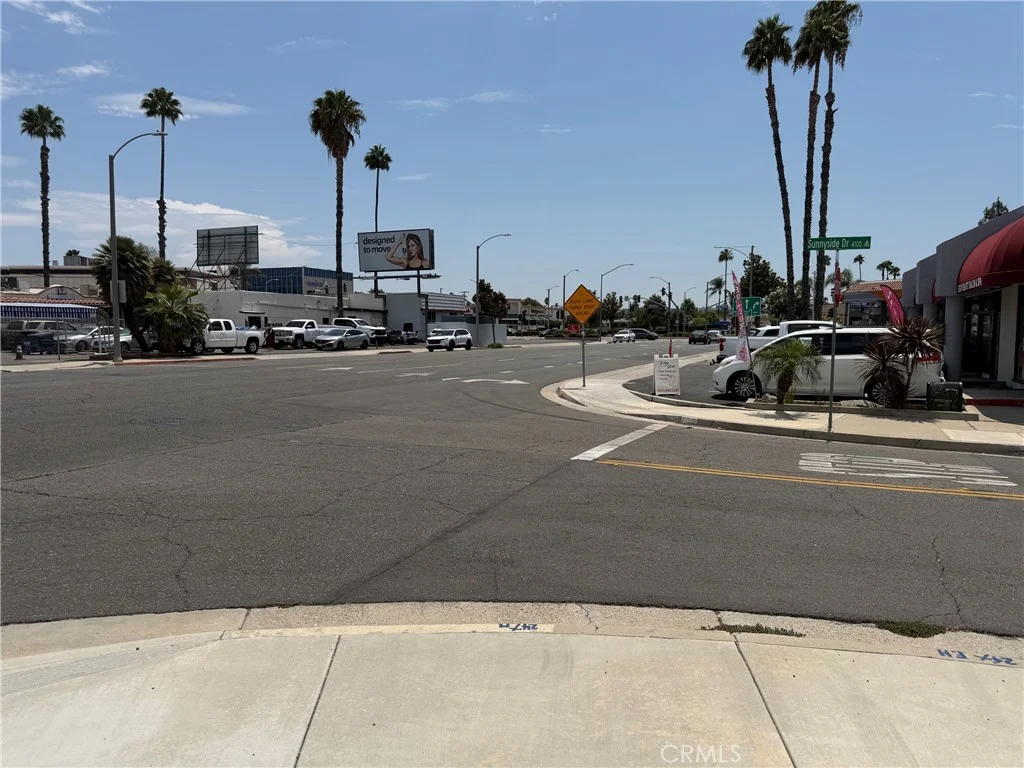 6461 Brockton Ave, Riverside, CA 92506