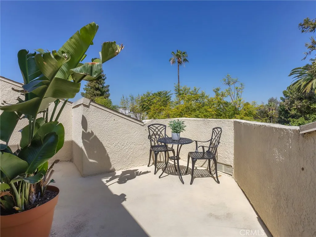 Additional image 37 of 11044 Acama Street Unit 302, Studio City, CA 91602