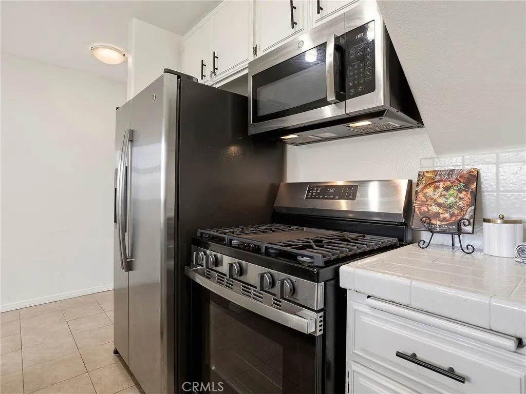 Additional image 13 of 11044 Acama Street Unit 302, Studio City, CA 91602