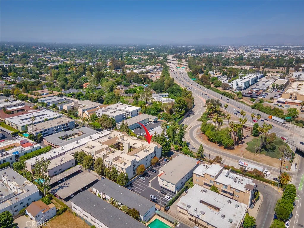 Additional image 48 of 11044 Acama Street Unit 302, Studio City, CA 91602