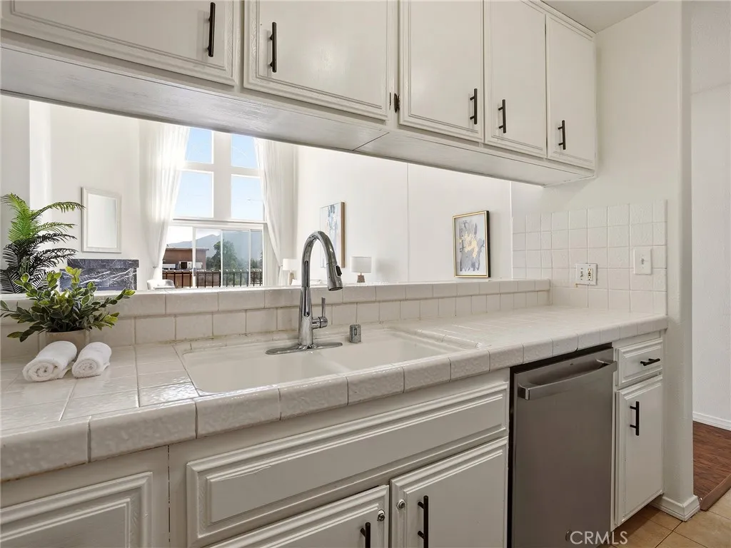 Additional image 12 of 11044 Acama Street Unit 302, Studio City, CA 91602