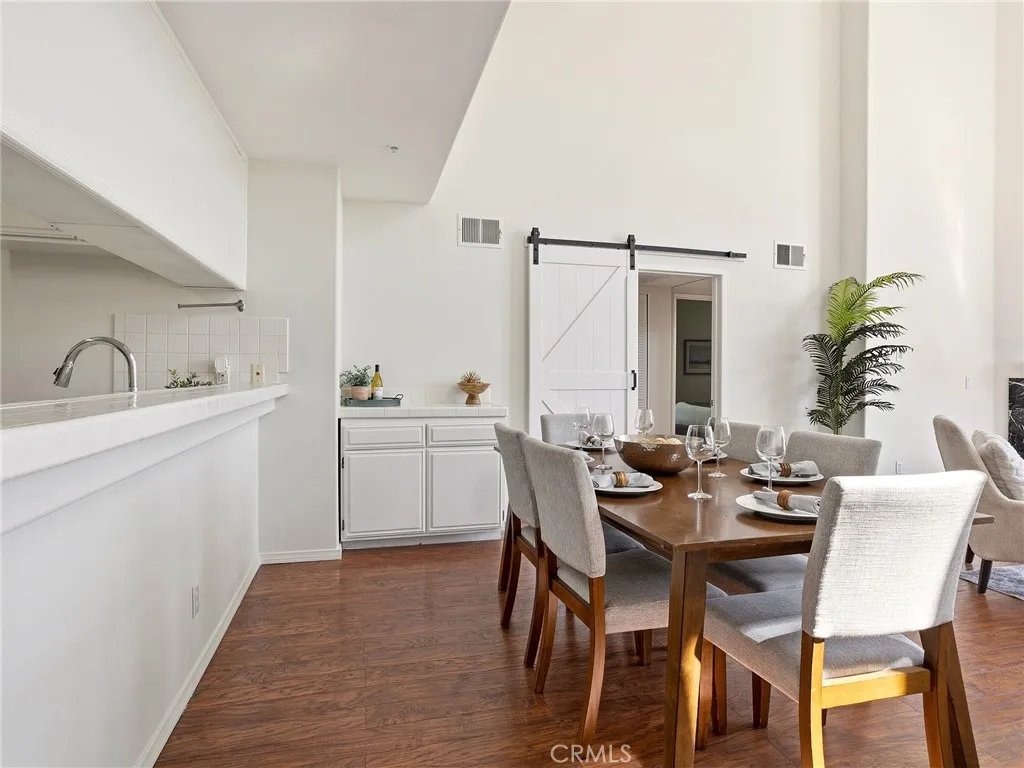 Additional image 15 of 11044 Acama Street Unit 302, Studio City, CA 91602