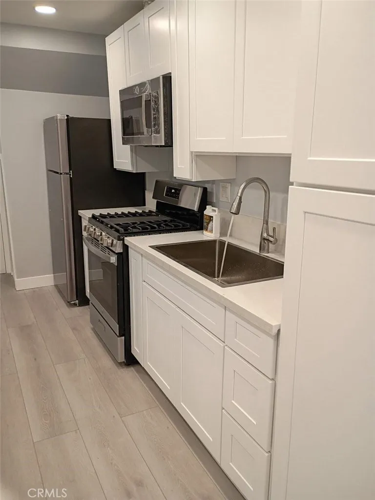 Additional image 9 of 910 E Harvard St, Glendale, CA 91205