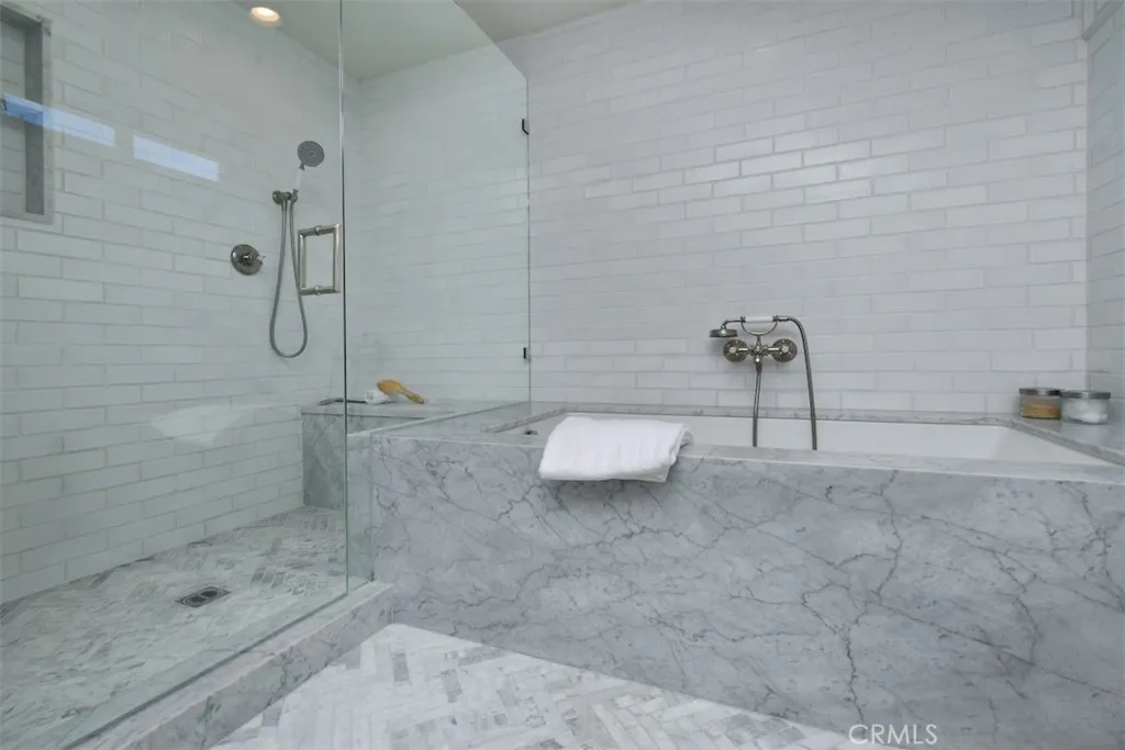 Additional image 18 of 4242 Saugus Ave, Sherman Oaks, CA 91403