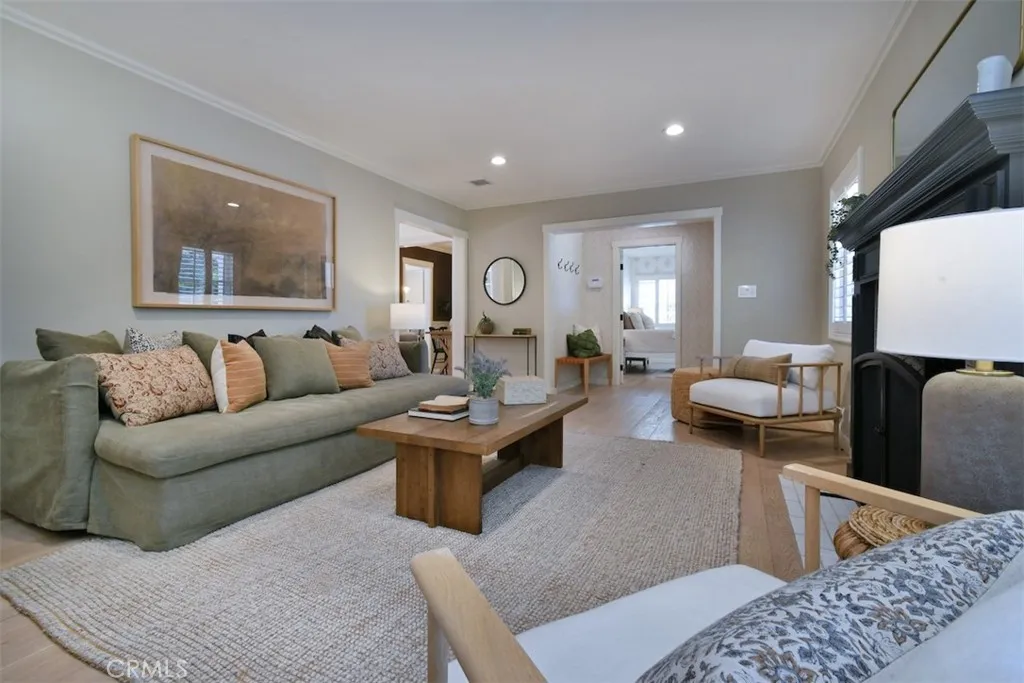 Additional image 4 of 4242 Saugus Ave, Sherman Oaks, CA 91403