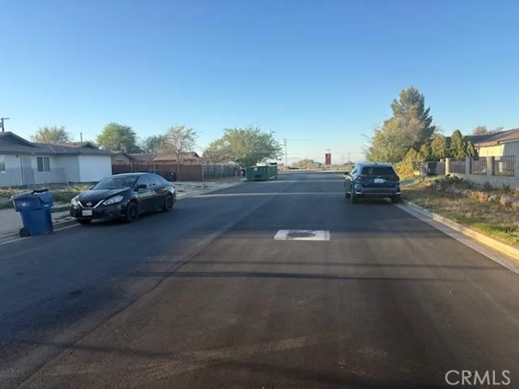 Additional image 3 of 21207 Kenniston St, California City, CA 93505