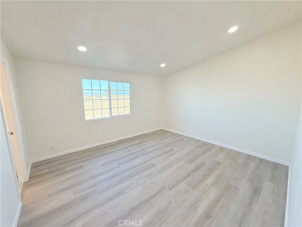 Additional image 16 of 11975 Barbet Rd, Phelan, CA 92371