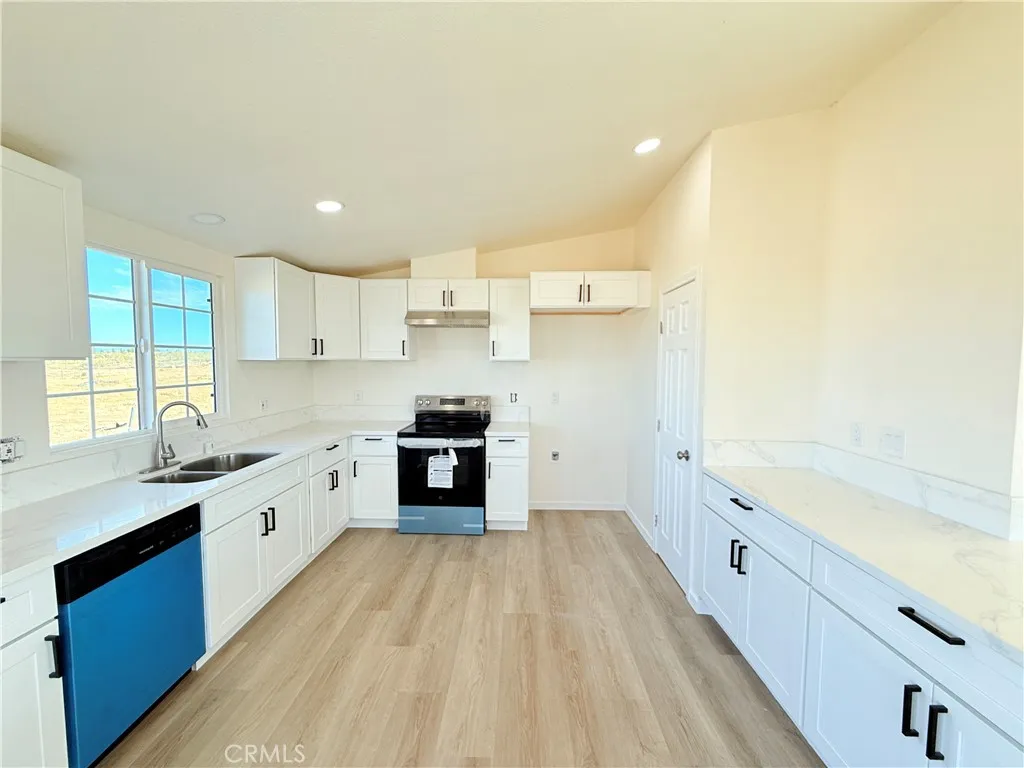Additional image 34 of 11975 Barbet Rd, Phelan, CA 92371