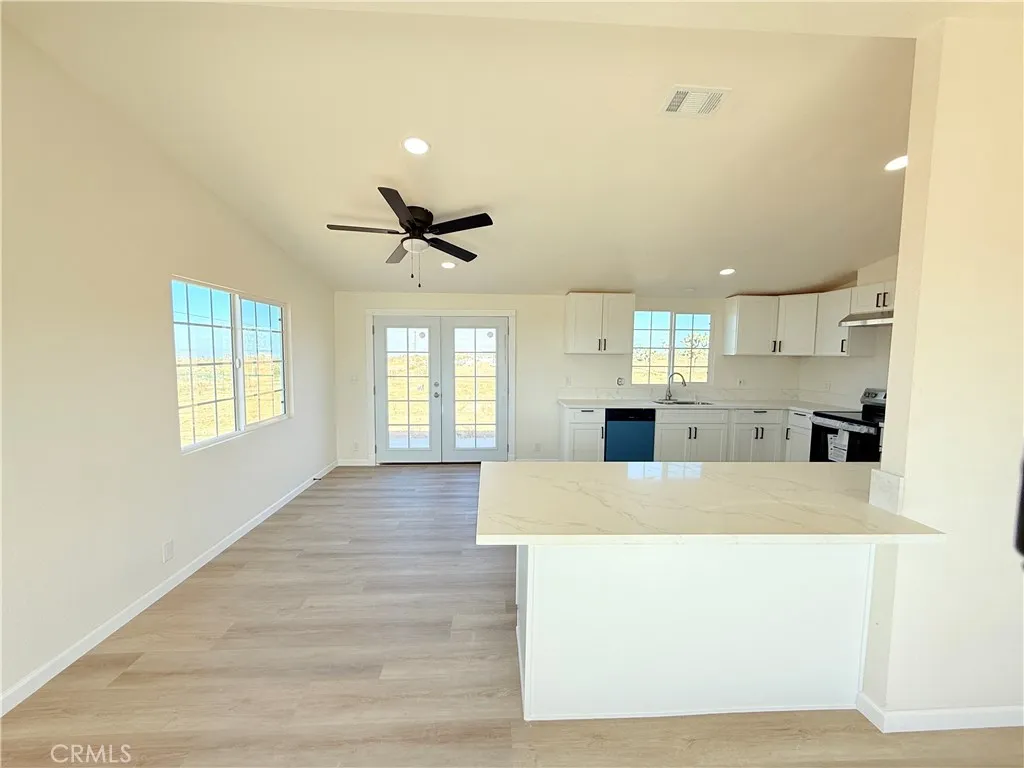 Additional image 6 of 11975 Barbet Rd, Phelan, CA 92371