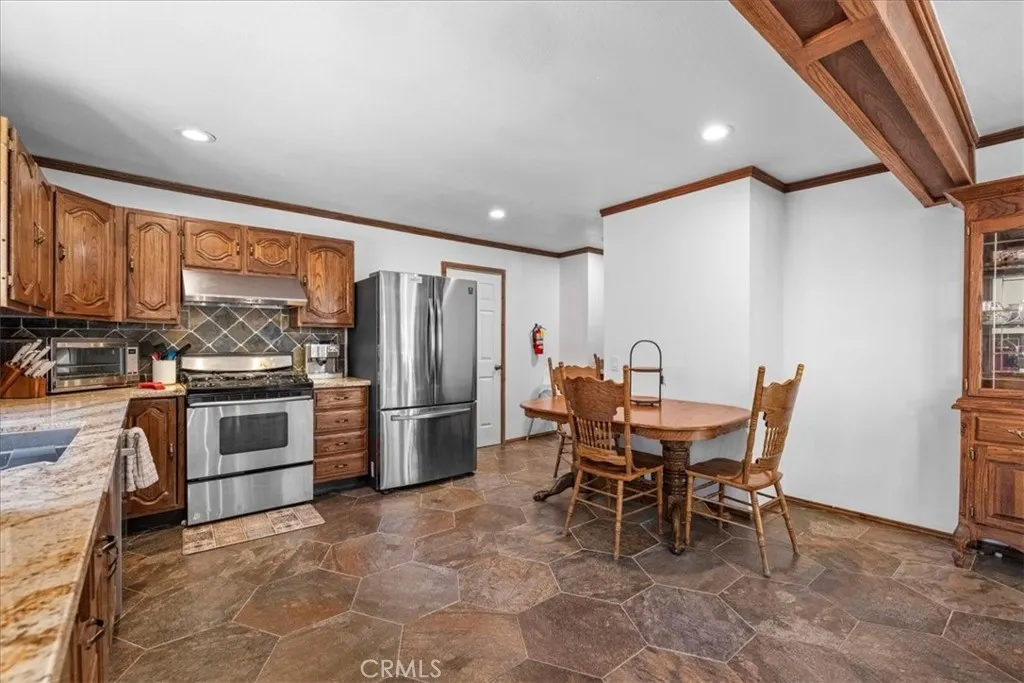 Additional image 32 of 1200 W Constellation Dr, Big Bear Lake, CA 92314