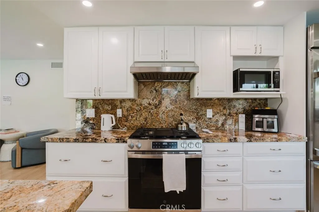 Additional image 83 of 21210 Tulsa St, Chatsworth, CA 91311
