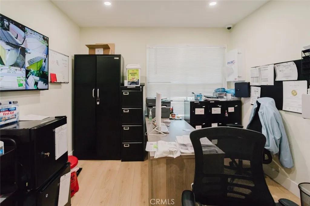 Additional image 88 of 21210 Tulsa St, Chatsworth, CA 91311