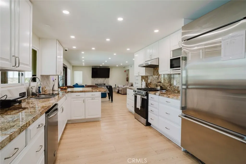 Additional image 80 of 21210 Tulsa St, Chatsworth, CA 91311