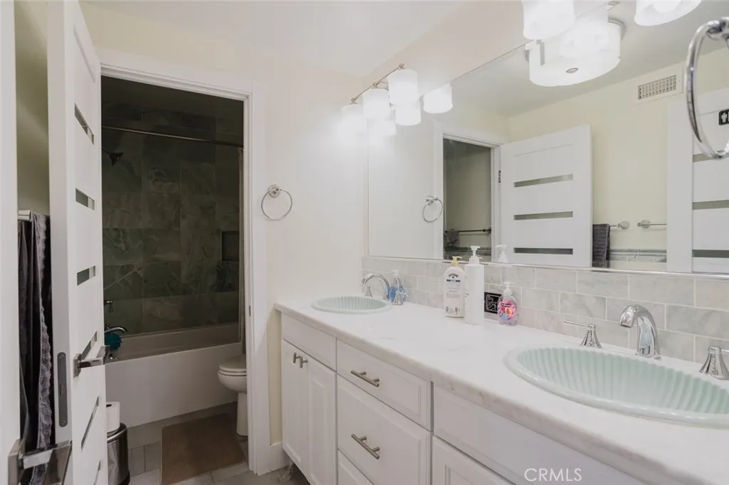 Additional image 102 of 21210 Tulsa St, Chatsworth, CA 91311
