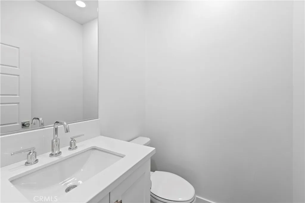 Additional image 13 of 235 Carmona, Lake Forest, CA 92630