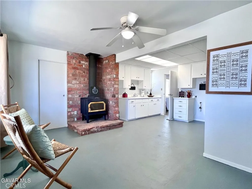 Additional image 6 of 38960 12th Street E, Palmdale, CA 93550